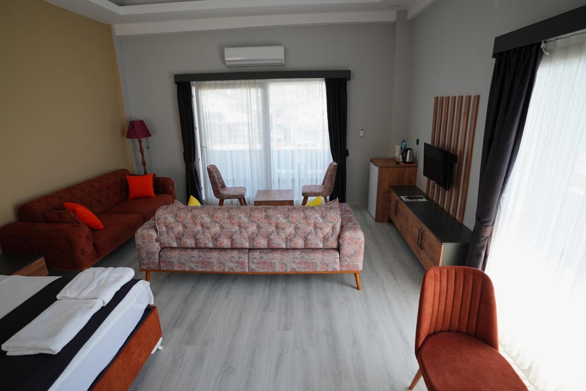 Villa Sevilla Kusadası Kültér fotó