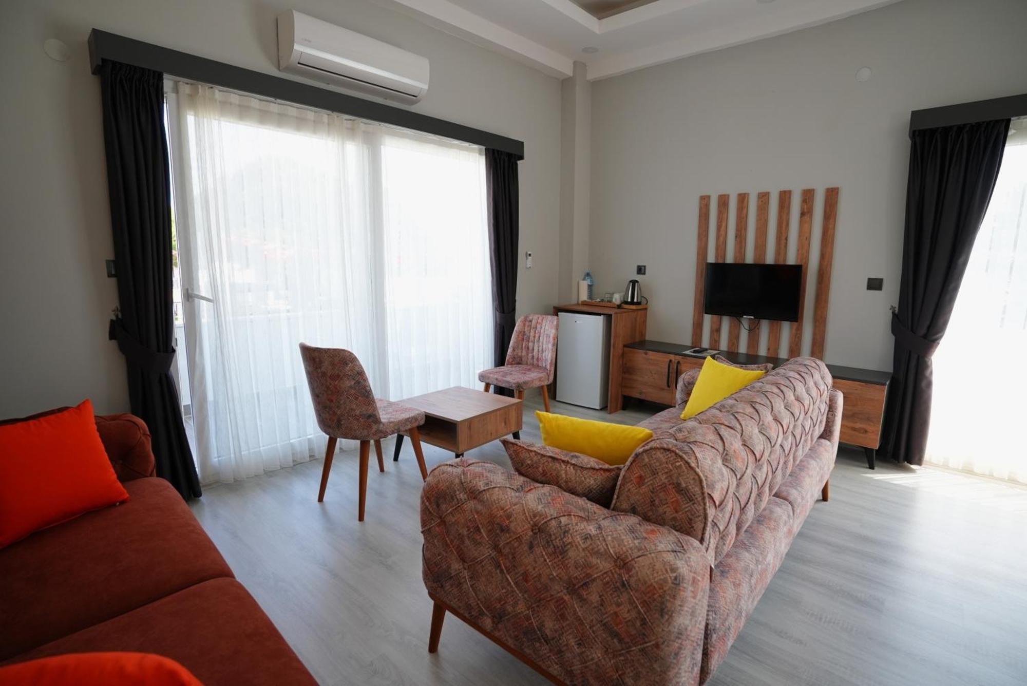 Villa Sevilla Kusadası Kültér fotó