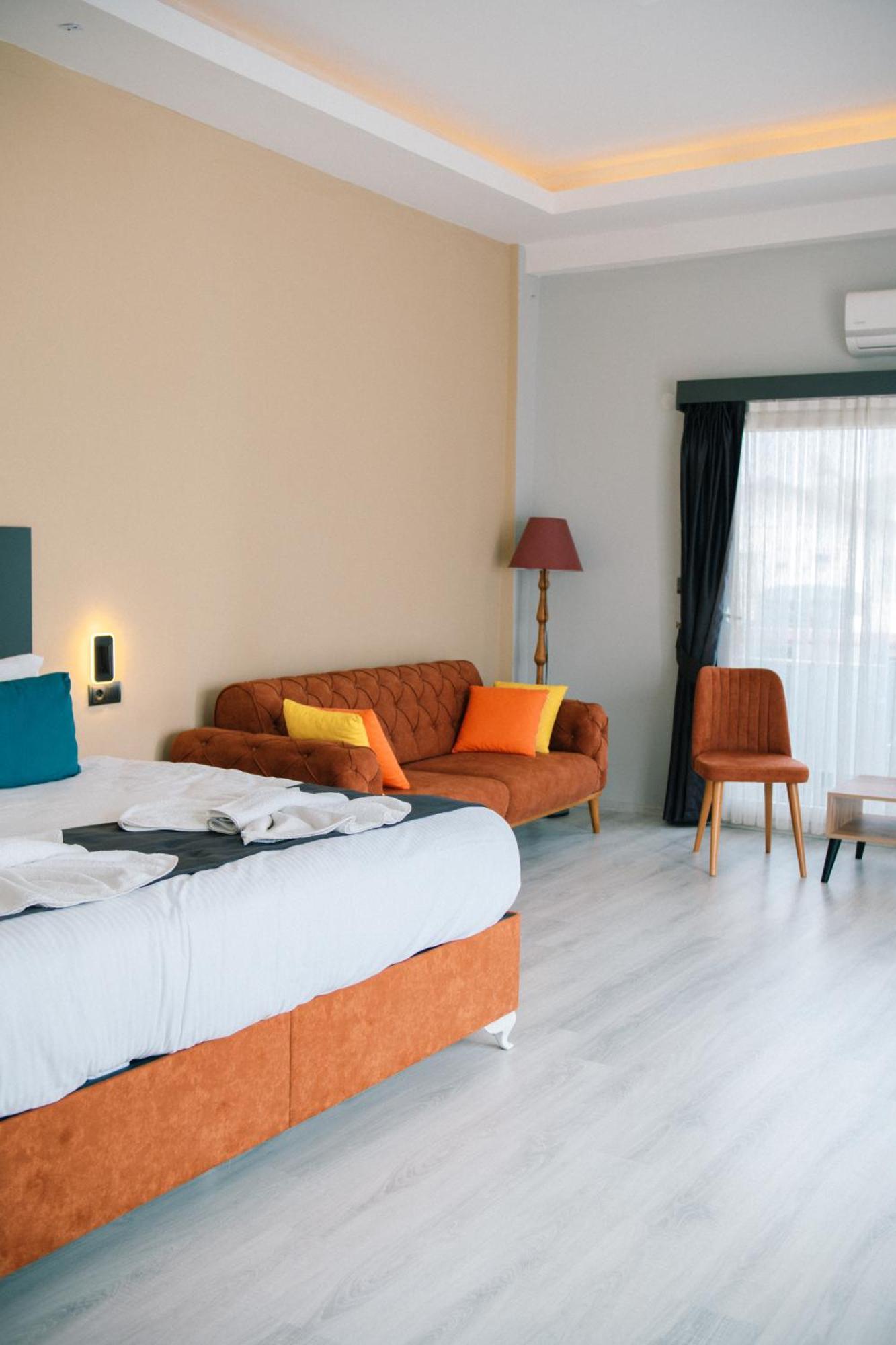 Villa Sevilla Kusadası Kültér fotó